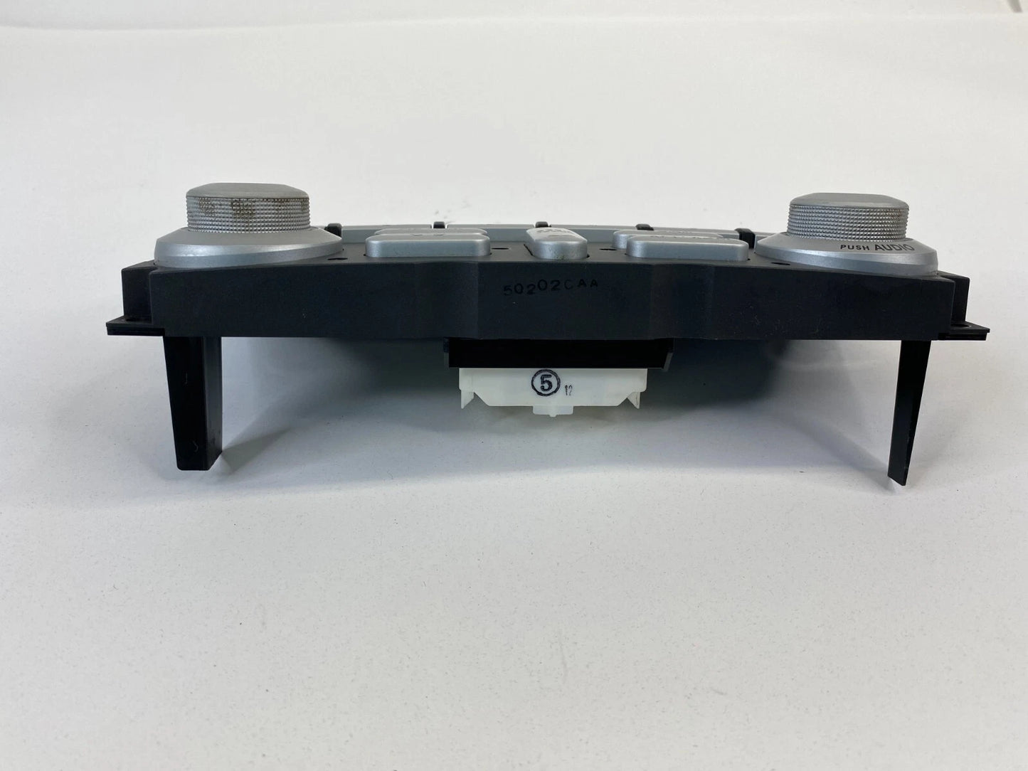 04 05 MITSUBISHI GALANT RADIO CD PLAYER CONTROL PANEL FACE PLATE 8002A247H OEM