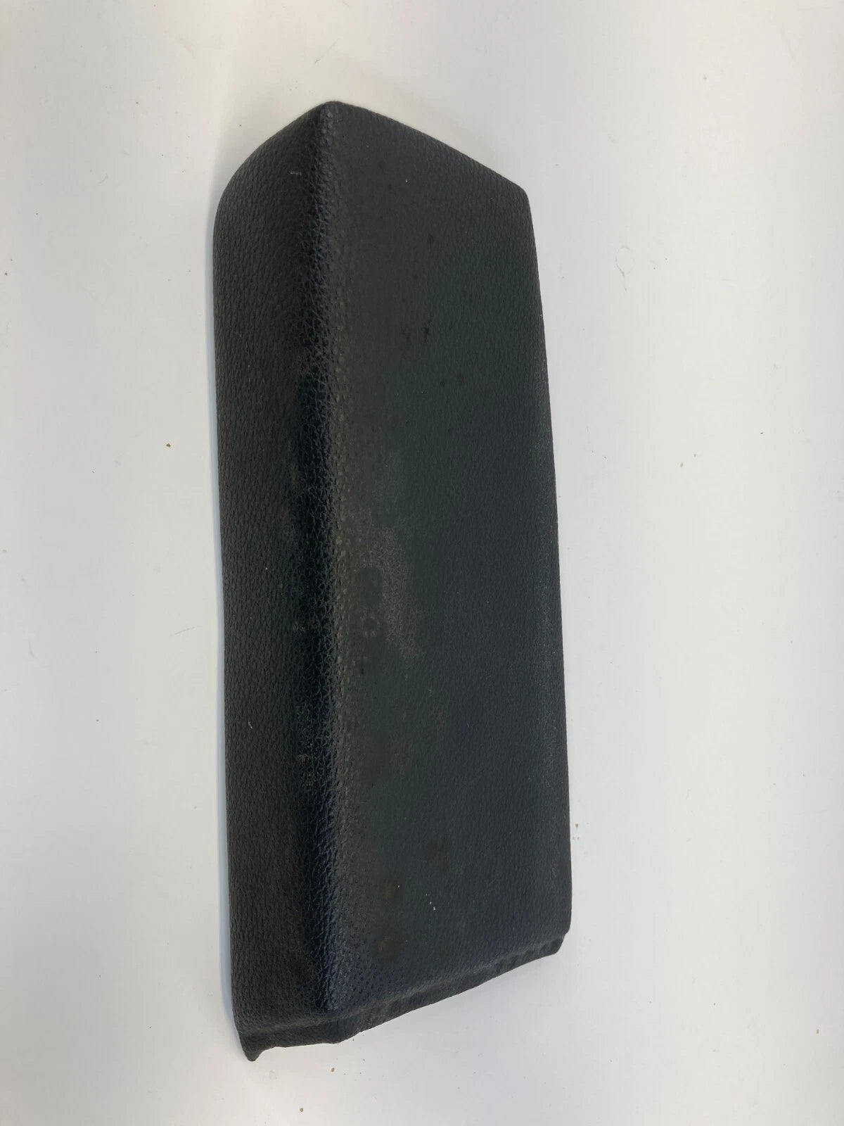 2016 CHEVROLET CRUZE LIMITED FRONT LEFT SIDE INNER DOOR ARMREST PAD TRIM ASSY