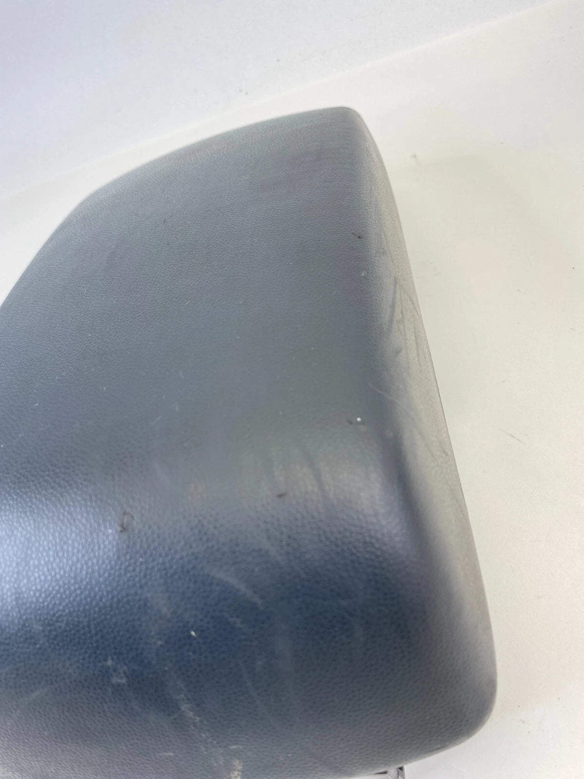 04 05 06 MAZDA 3 CENTER CONSOLE ARM REST ARMREST LID COVER CAP STORAGE OEM