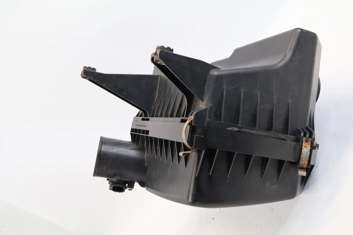 2010-2013 SUZUKI KIZASHI ENGINE AIR FILTER BOX INTAKE HOUSING 13700-57L00 OEM