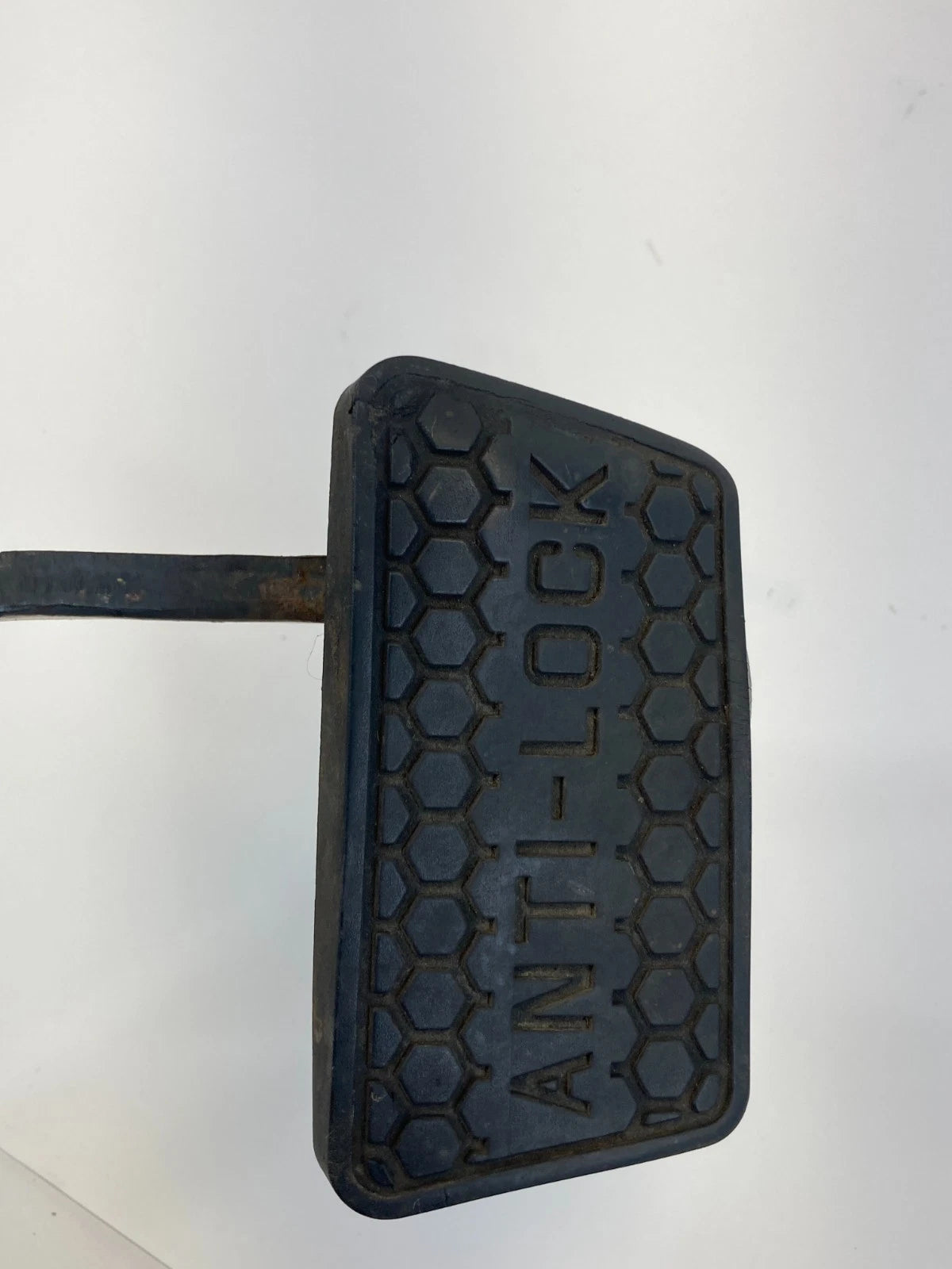 1998-2002 CHEVROLET CAMARO 3.8L AUTOMATIC BRAKE PEDAL ARM UNIT PAD ASSEMBLY OEM
