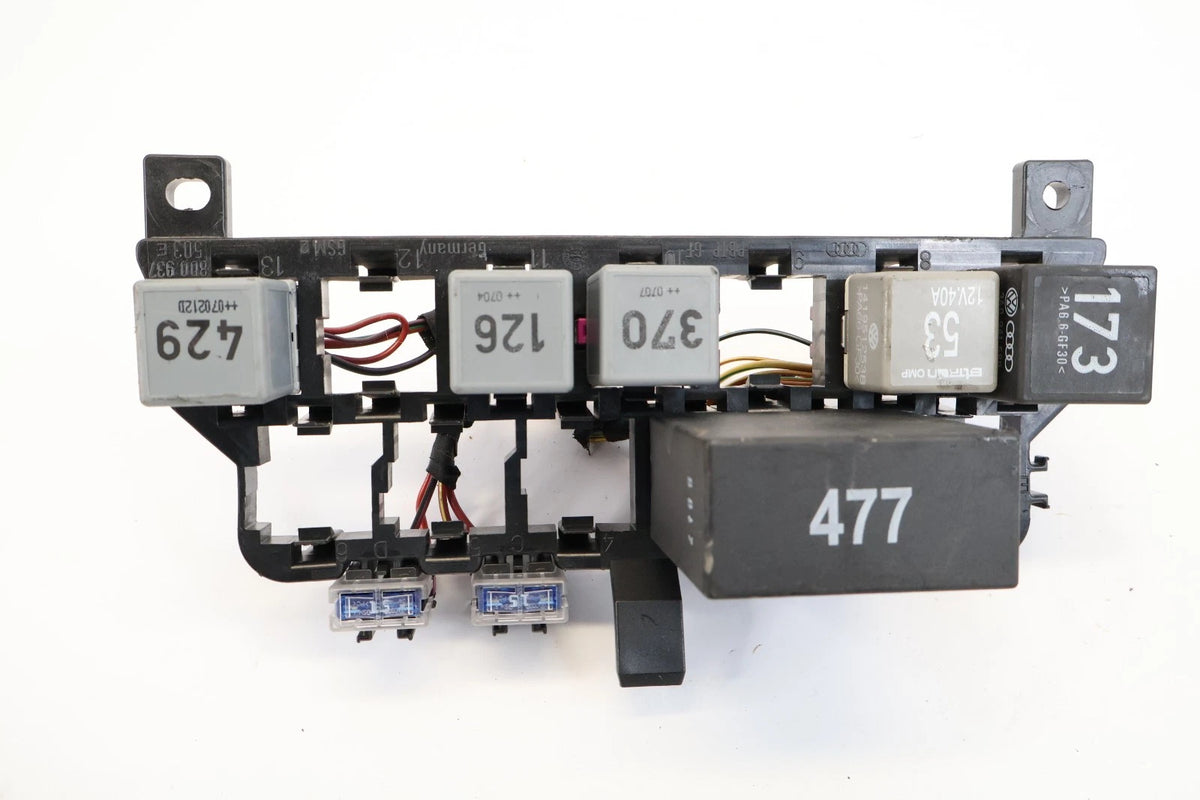 1998-2010 NEW BEETLE 2.5L AT DASH INTERIOR CABIN FUSE BOX BRACKET PANEL OEM