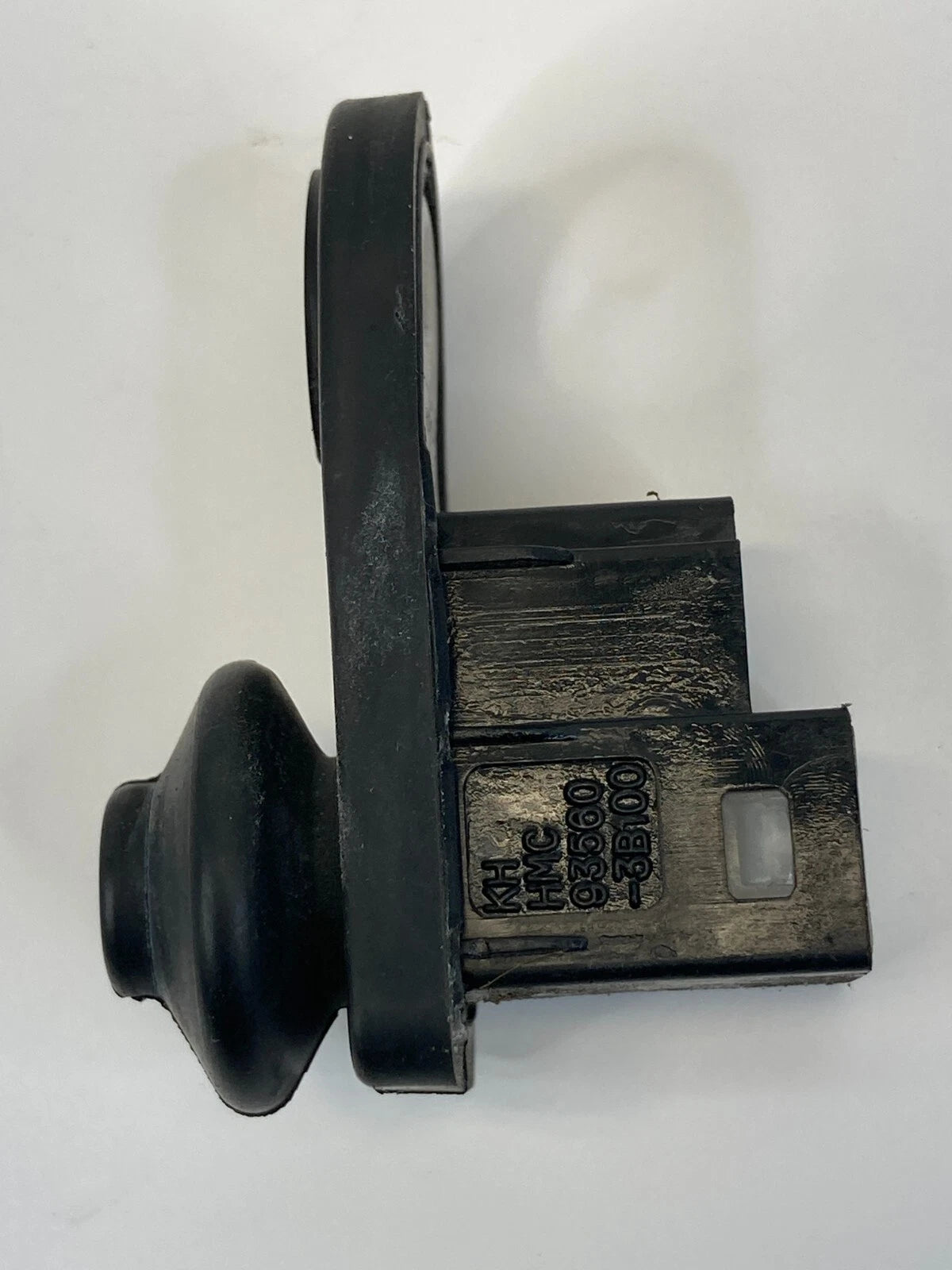2001-2006 HYUNDAI ELANTRA REAR RIGHT DOOR JAMB AJAR LIGHT CONTROL SWITCH OEM