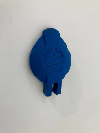 2008 08 HYUNDAI ENTOURAGE WINDSHIELD WIPER WASHER FLUID RESERVOIR TANK CAP TOP