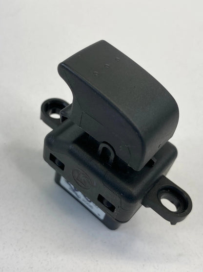 2004-2009 MAZDA 3 MAZDA3 REAR LEFT SIDE DOOR POWER WINDOW SWITCH B32H-66-370 OEM