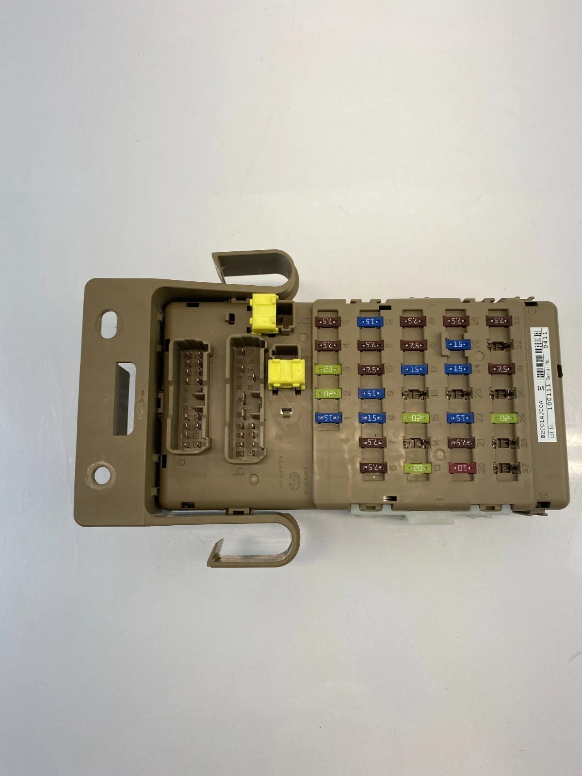2010 2011 2012 SUBARU LEGACY OUTBACK CABIN FUSE JOINT BOX RELAY ASSEMBLY OEM