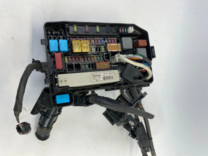 10 11 TOYOTA PRIUS 1.8L ENGINE FUSE BOX RELAY BLOCK ASSEMBLY UNIT 8264147040 OEM