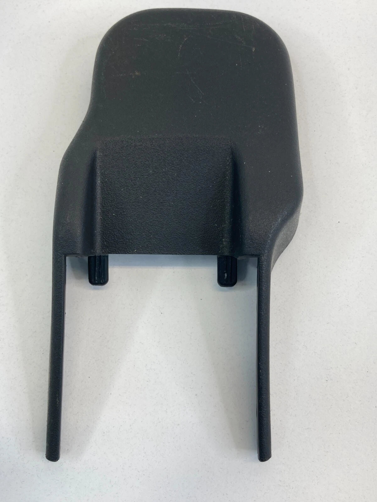 2008-2013 INFINITI G37 FRONT RIGHT OUTER SEAT TRACK COVER TRIM 87507-JK010 OEM