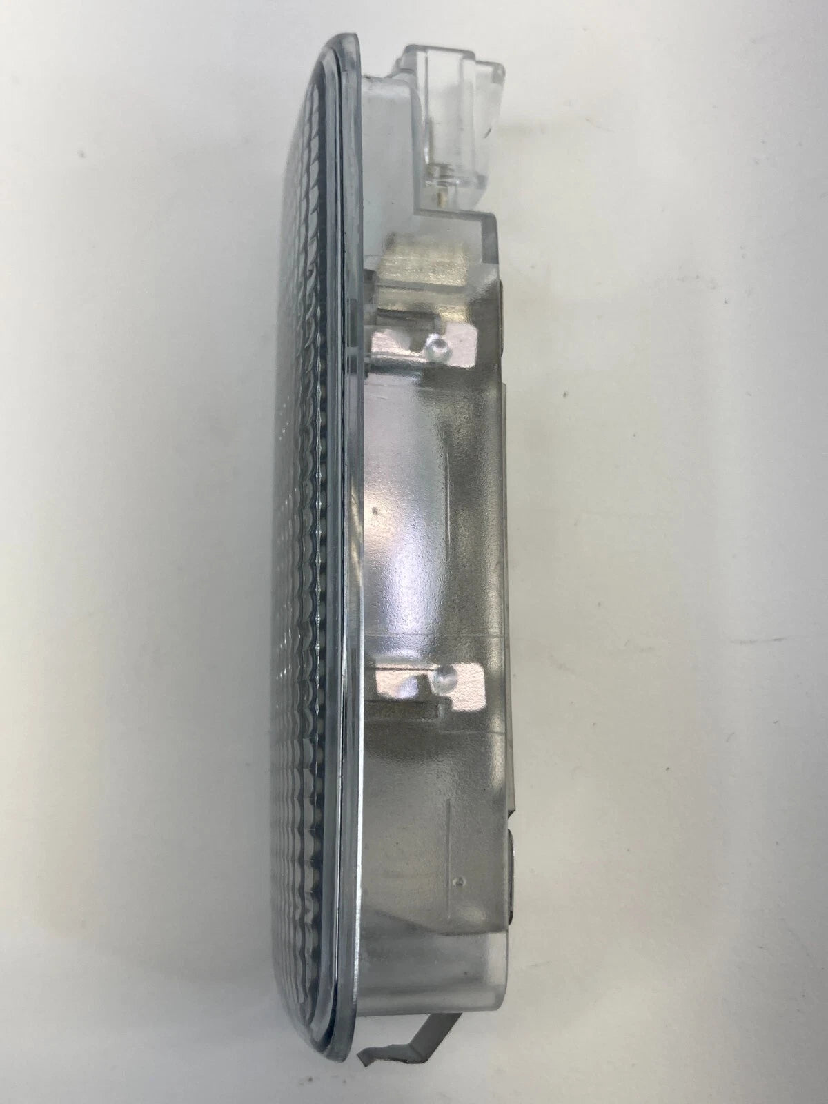 2005-2016 AUDI A4 FRONT RIGHT SIDE ROOF VISOR DOME MAP VANITY LIGHT LAMP