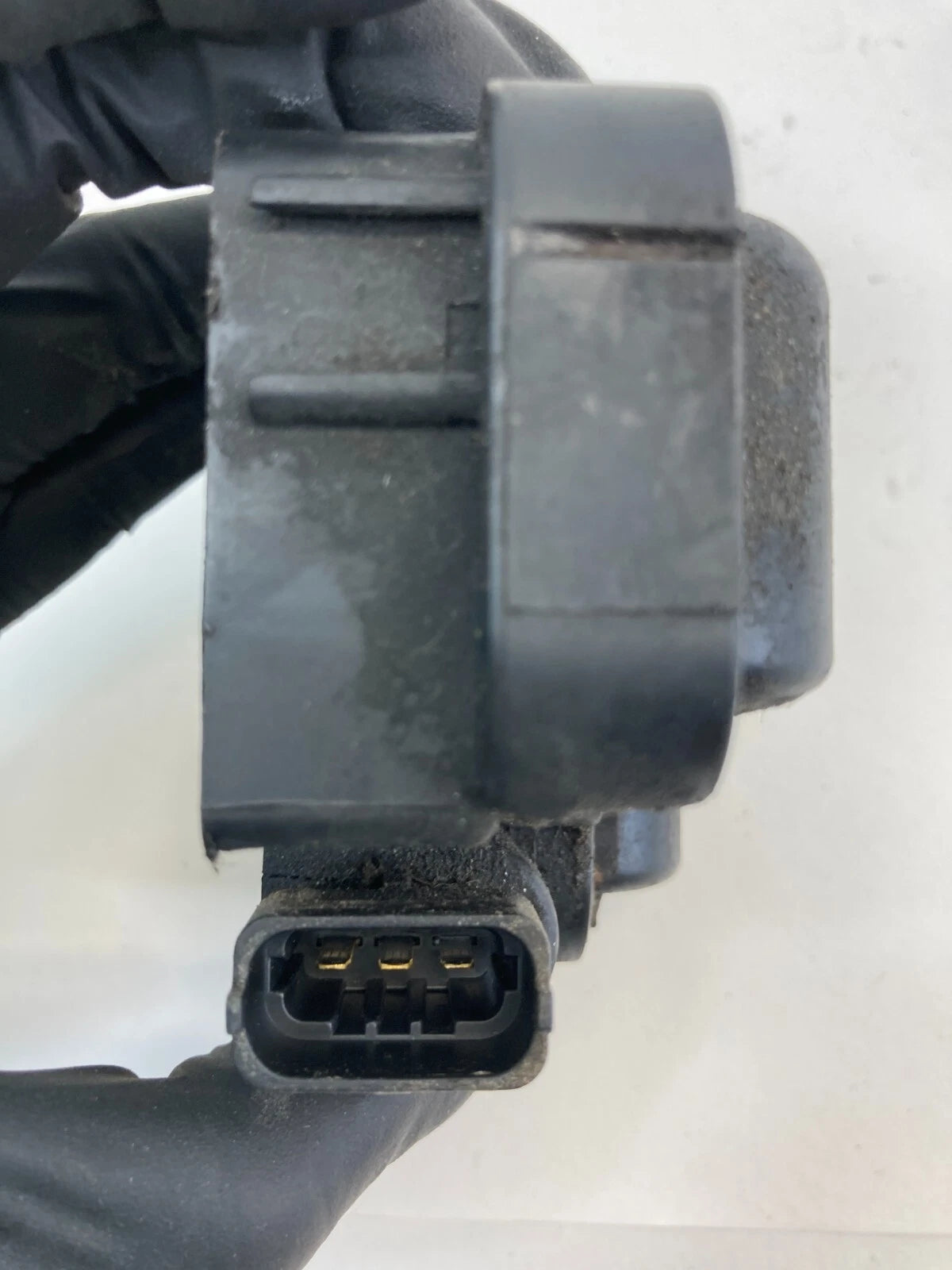 98-05 MERCEDES-BENZ E320 3.2L A/T ENGINE IGNITION COIL INGITER A0001587803 OEM