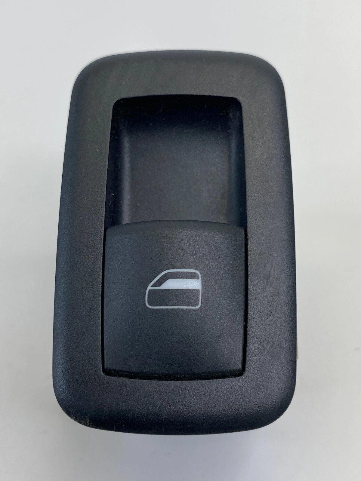 08-10 CHRYSLER TOWN & COUNTRY REAR RIGHT DOOR POWER WINDOW SWITCH 04602539AC OEM