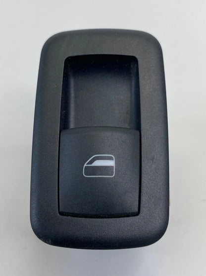 08-10 CHRYSLER TOWN & COUNTRY REAR RIGHT DOOR POWER WINDOW SWITCH 04602539AC OEM