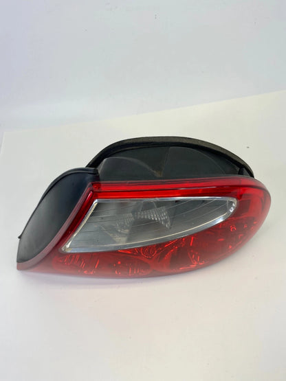 2000-2004 JAGUAR S-TYPE REAR RIGHT PASSENGER TAIL LIGHT TAILLIGHT XR83-13404-AH