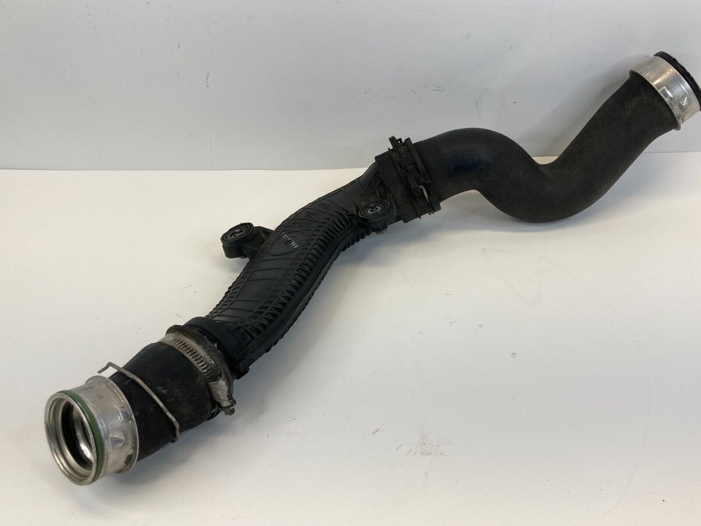 2009-2017 Volkswagen VW CC Air Intake Inter-Cooler Pipe Hose Duct 1K0-145-840