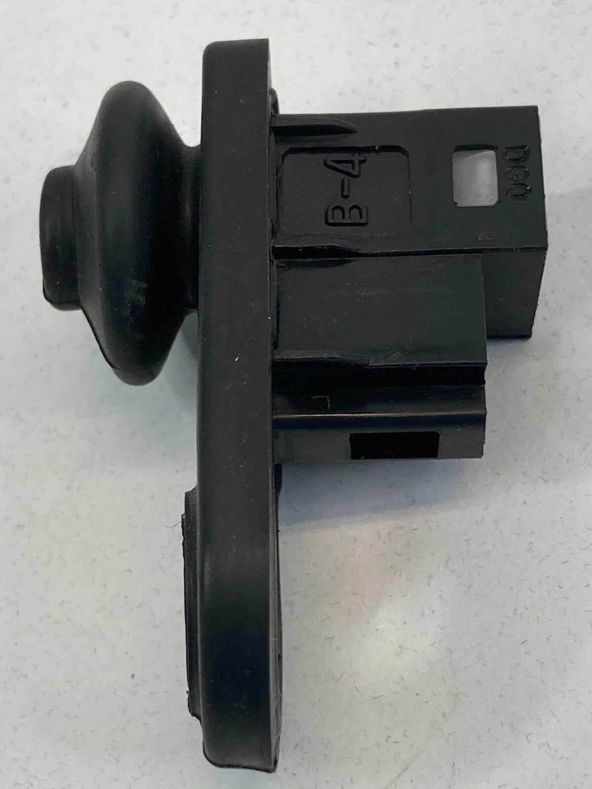 2004-2009 KIA SPECTRA 06-09 SPECTRA5 FRONT LEFT DOOR JAMB AJAR BUTTON SWITCH OEM