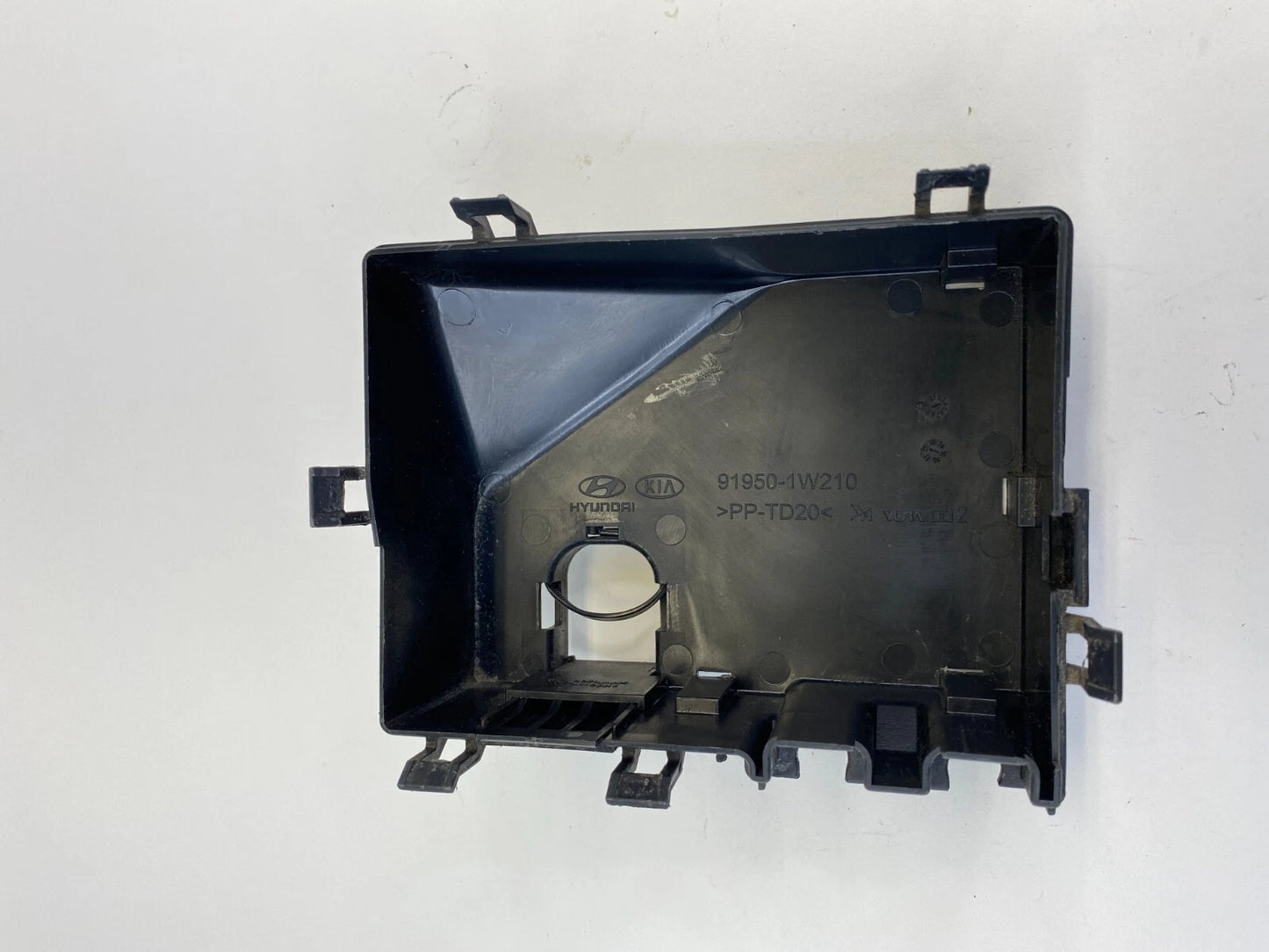 2012 2013 KIA RIO 1.6L LOWER FUSE RELAY BOX FUSEBOX COVER 91950-1W210 OEM