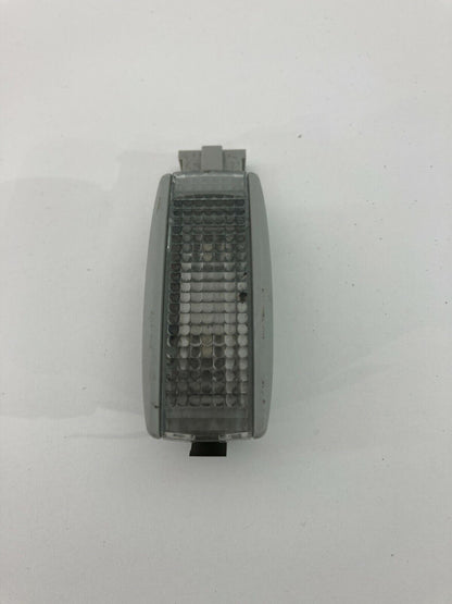 1998-2010 Volkswagen New Beetle Sunvisor Dome Map Light Lamp 3B0 947 113 OEM