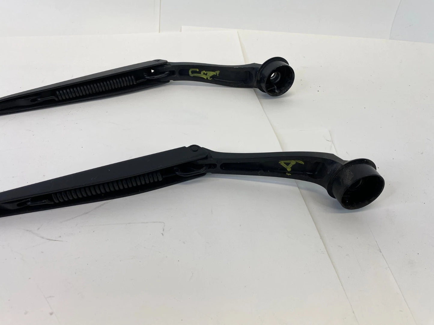 2013-2020 FORD FUSION FRONT WINDSHIELD WIPER ARM PAIR LEFT & RIGHT SET OEM