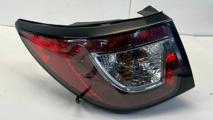 13-17 CHEVROLET TRAVERSE REAR LEFT SIDE OUTER TAIL LIGHT TAILLIGHT 20956901 OEM