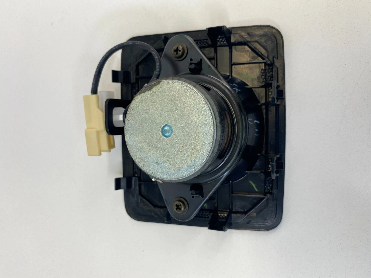 2004-2009 TOYOTA PRIUS FRONT CENTER DASH AUDIO SPEAKER W/ GRILL COVER OEM