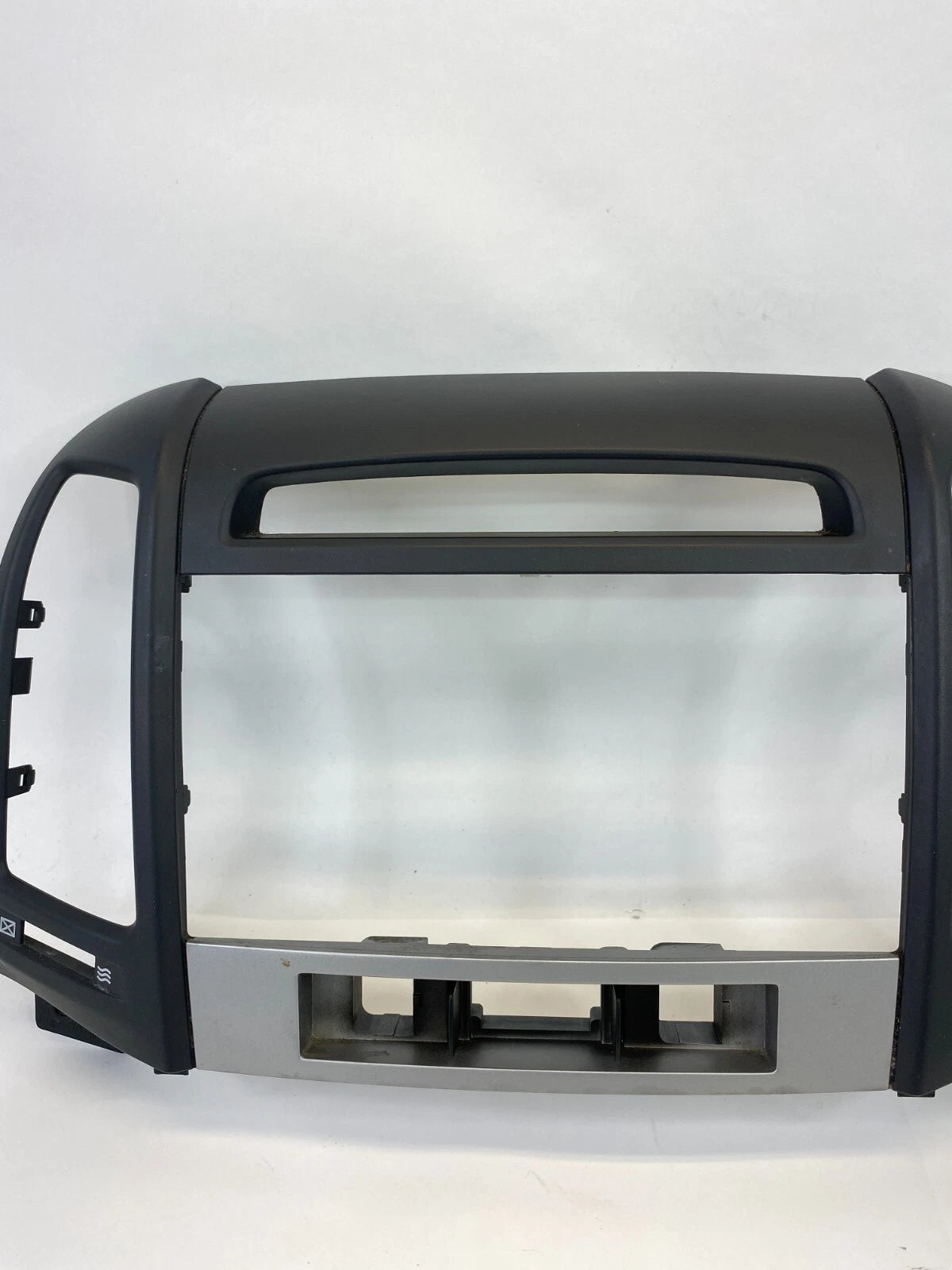 2007-2009 HYUNDAI SANTA FE DASH CENTER RADIO CLIMATE CONTROL BEZEL TRIM OEM
