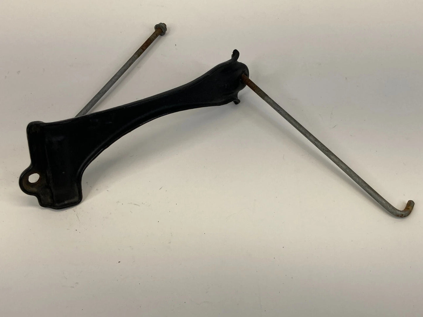 2011-2017 HONDA ODYSSEY BATTERY BRACKET SUPPORT RETAINER TRAY OEM