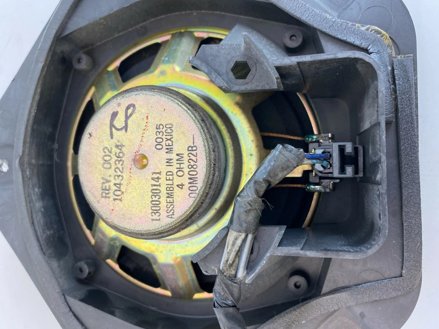 2001-2005 PONTIAC AZTEK REAR RIGHT DOOR SPEAKER SOUND SYSTEM 10432364 10414661