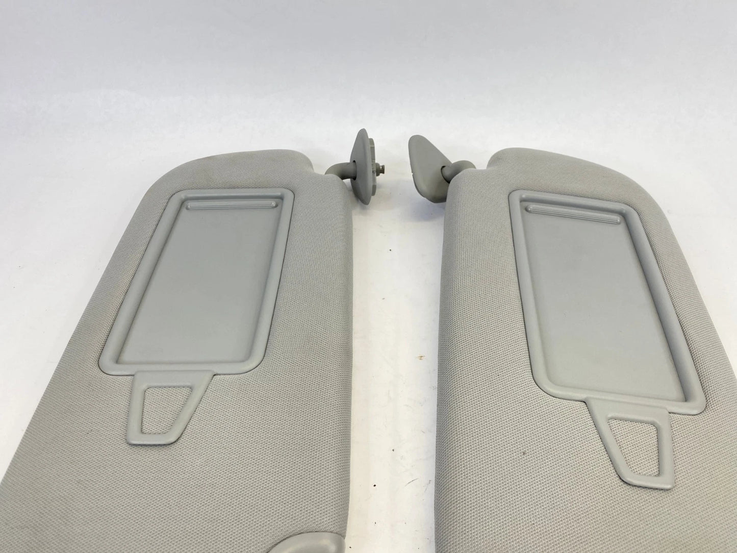 2013-2018 HYUNDAI SANTA FE SPORT SUN VISOR PAIR LH RH CLIPS ASSEMBLY OEM FACTORY