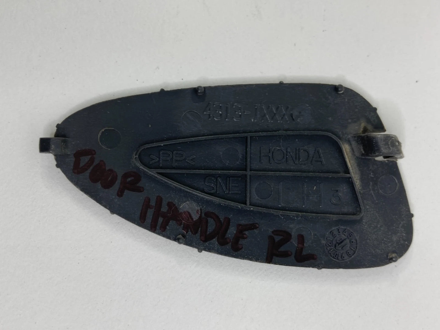 06-11 HONDA CIVIC REAR LEFT SIDE INNER DOOR HANDLE CAP SCREW COVER TRIM 43131XXX