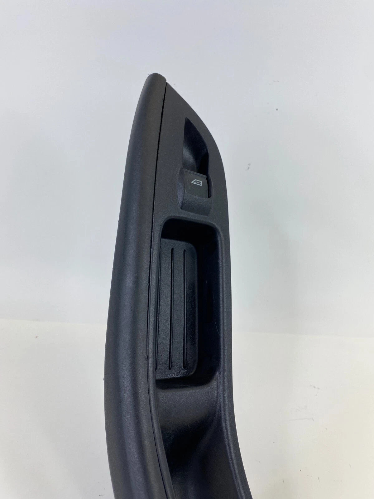 2012-2018 FORD FOCUS FRONT RIGHT PASSENGER WINDOW SWITCH W/ TRIM 1085503X