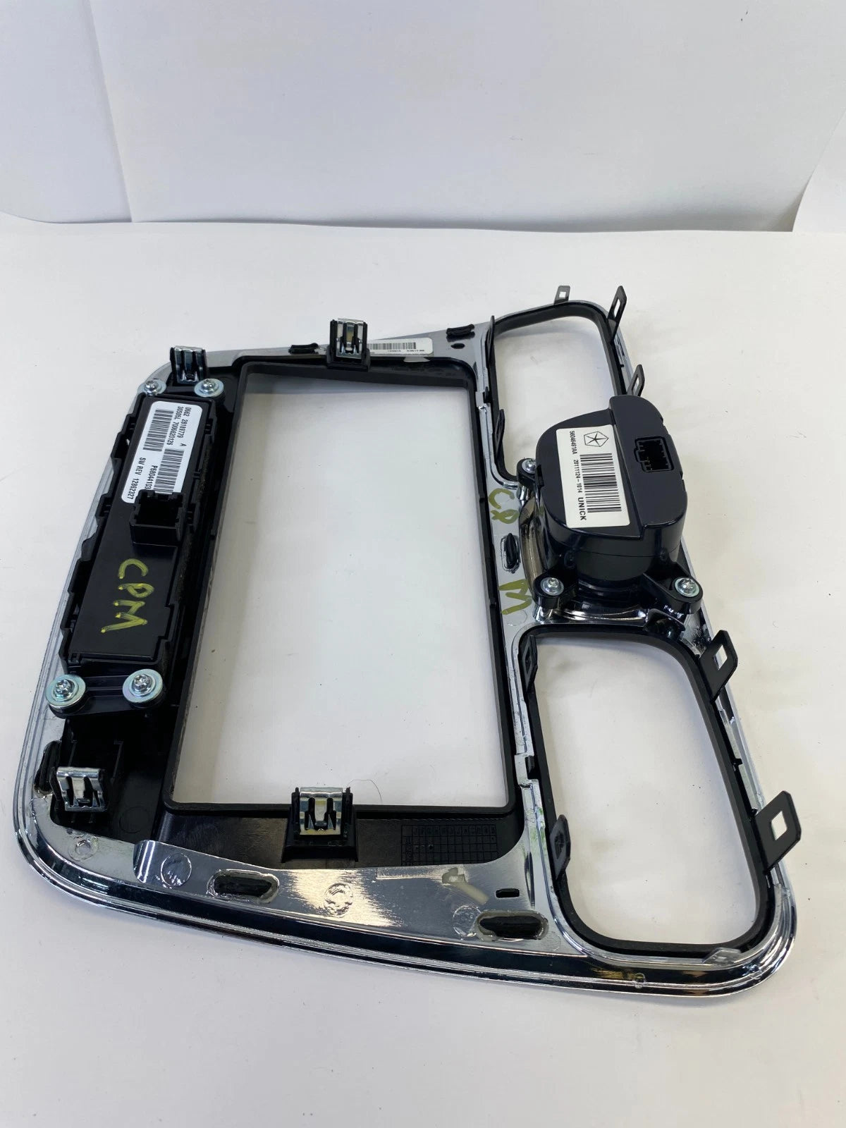 2011-2014 CHRYSLER 200 RADIO BEZEL WITH CLOCK & SWITCHES P68044103AB OEM