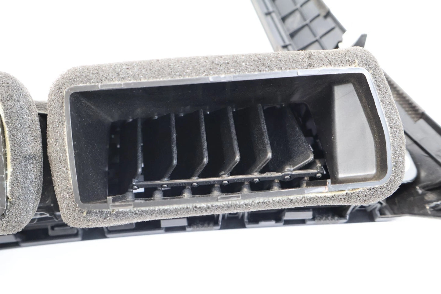2012-2017 HYUNDAI ACCENT DASH RADIO BEZEL TRIM W/ AIR VENTS & HAZARD SWITCH OEM