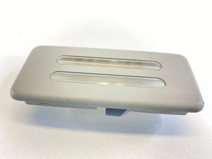 2004-2007 BMW 530I RIGHT PASSENGER SIDE INNER SUNVISOR VANITY LIGHT LAMP 6920187