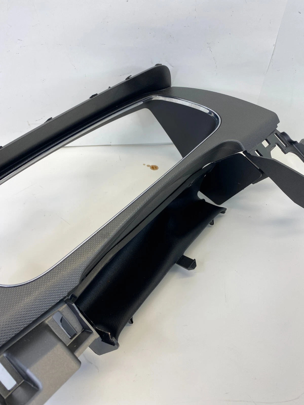 2013-2019 FORD TAURUS DASH INSTRUMENT SPEEDOMETER CLUSTER BEZEL PANEL TRIM OEM