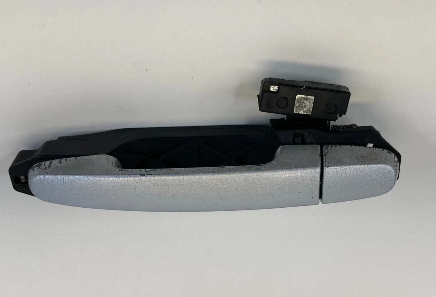 2004-2009 TOYOTA PRIUS REAR LEFT SIDE EXTERIOR DOOR HANDLE ASSEMBLY OEM