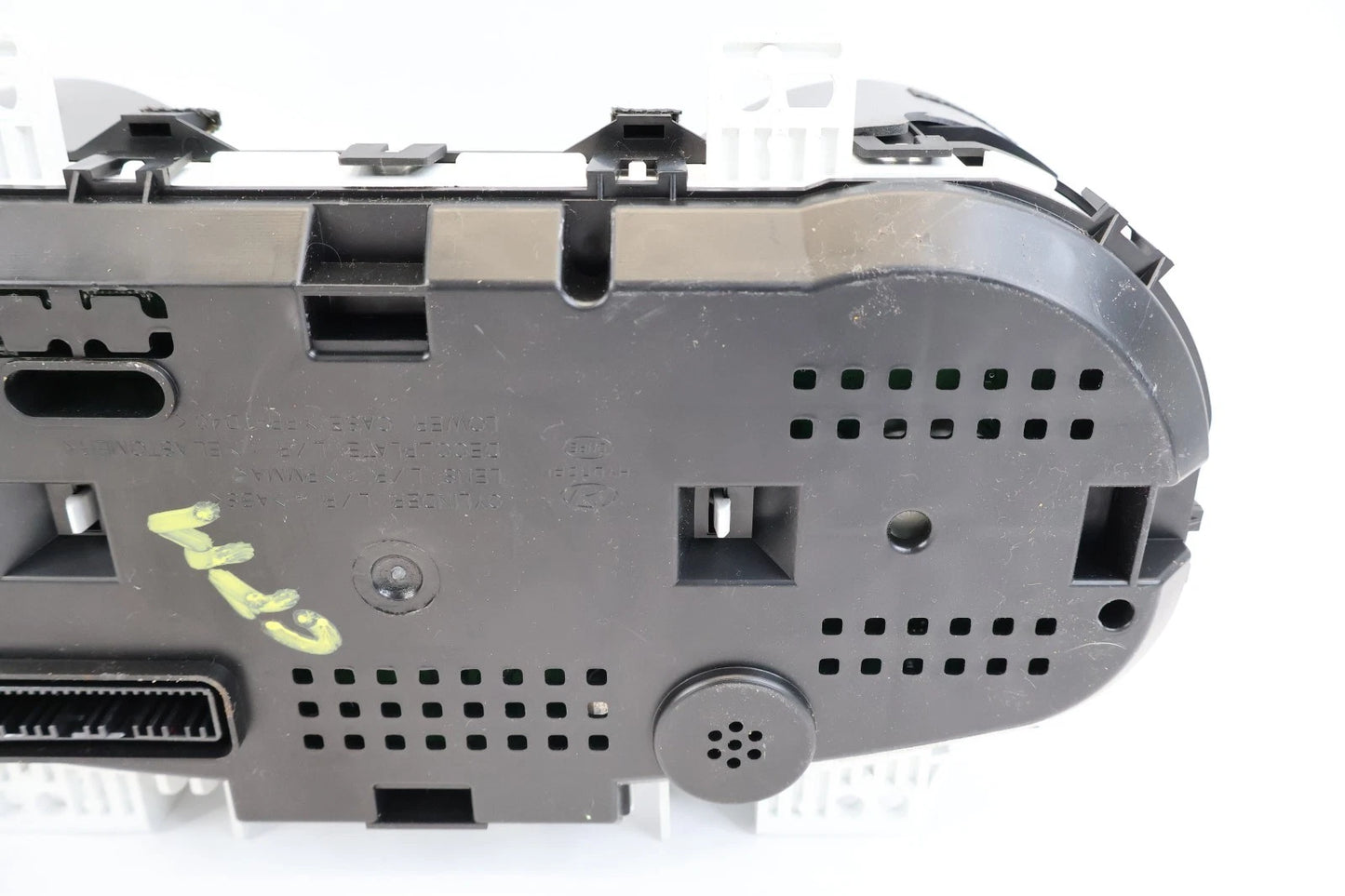 14-16 HYUNDAI 1.8L AT SPEEDOMETER INSTRUMENT CLUSTER GAUGE 213K MILES 940043X210