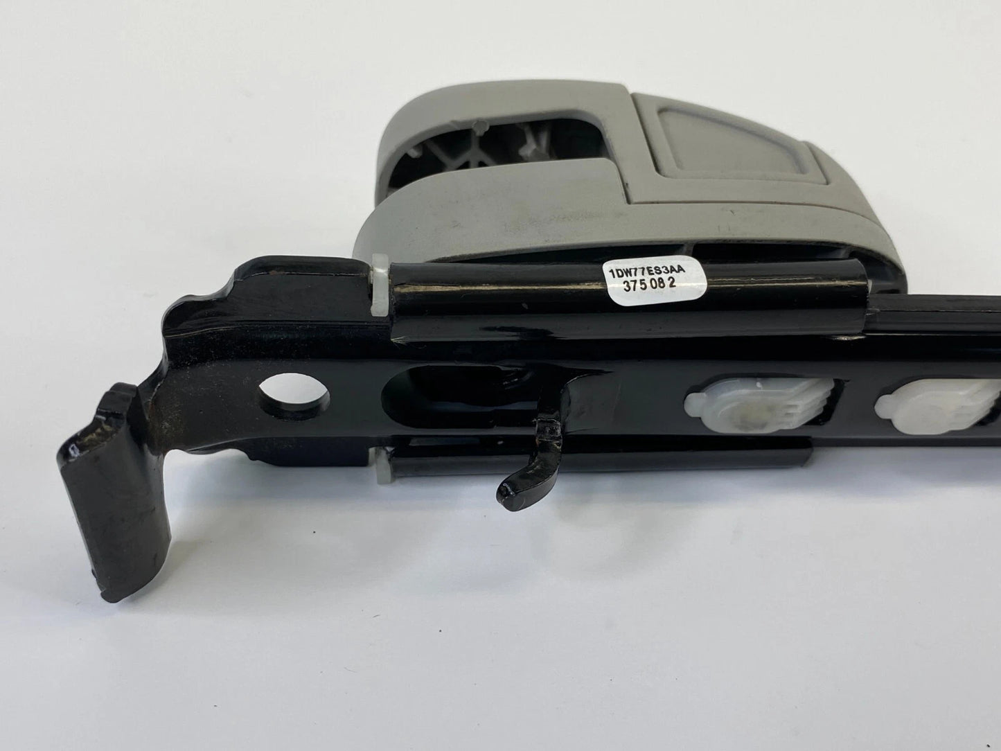 2009 2010 VOLKSWAGEN ROUTAN FRONT RIGHT SEAT BELT HEIGHT ADJUSTER 1DW77ES3AA