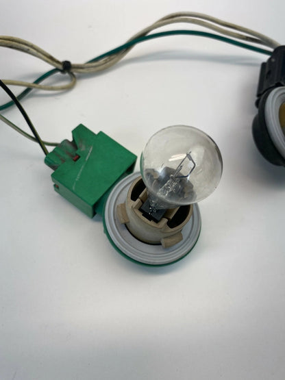 2010 CHRSYLER TOWN & COUNTRY REAR WIRING HARNESS TAIL LIGHT TAILLIGHT ASSY OEM