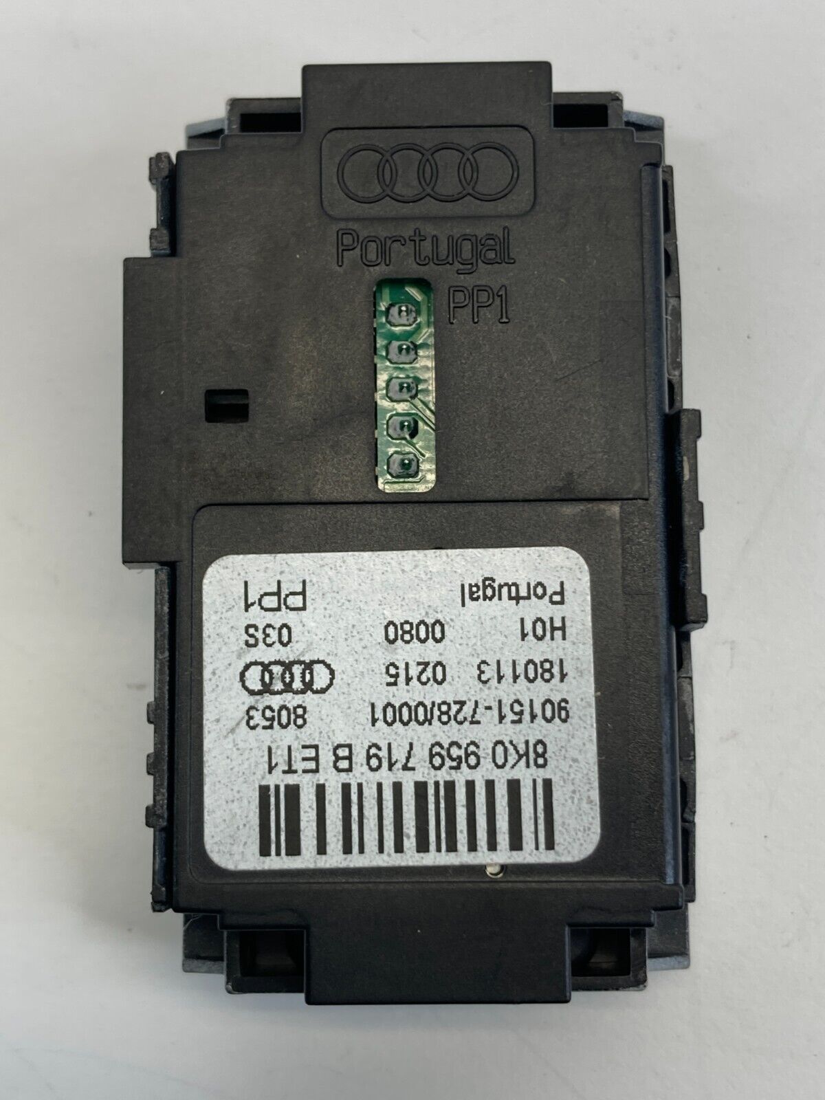 2013-2016 Audi A4 Garage Door Opener Transmitter Control Switch 8K0-959-719-B