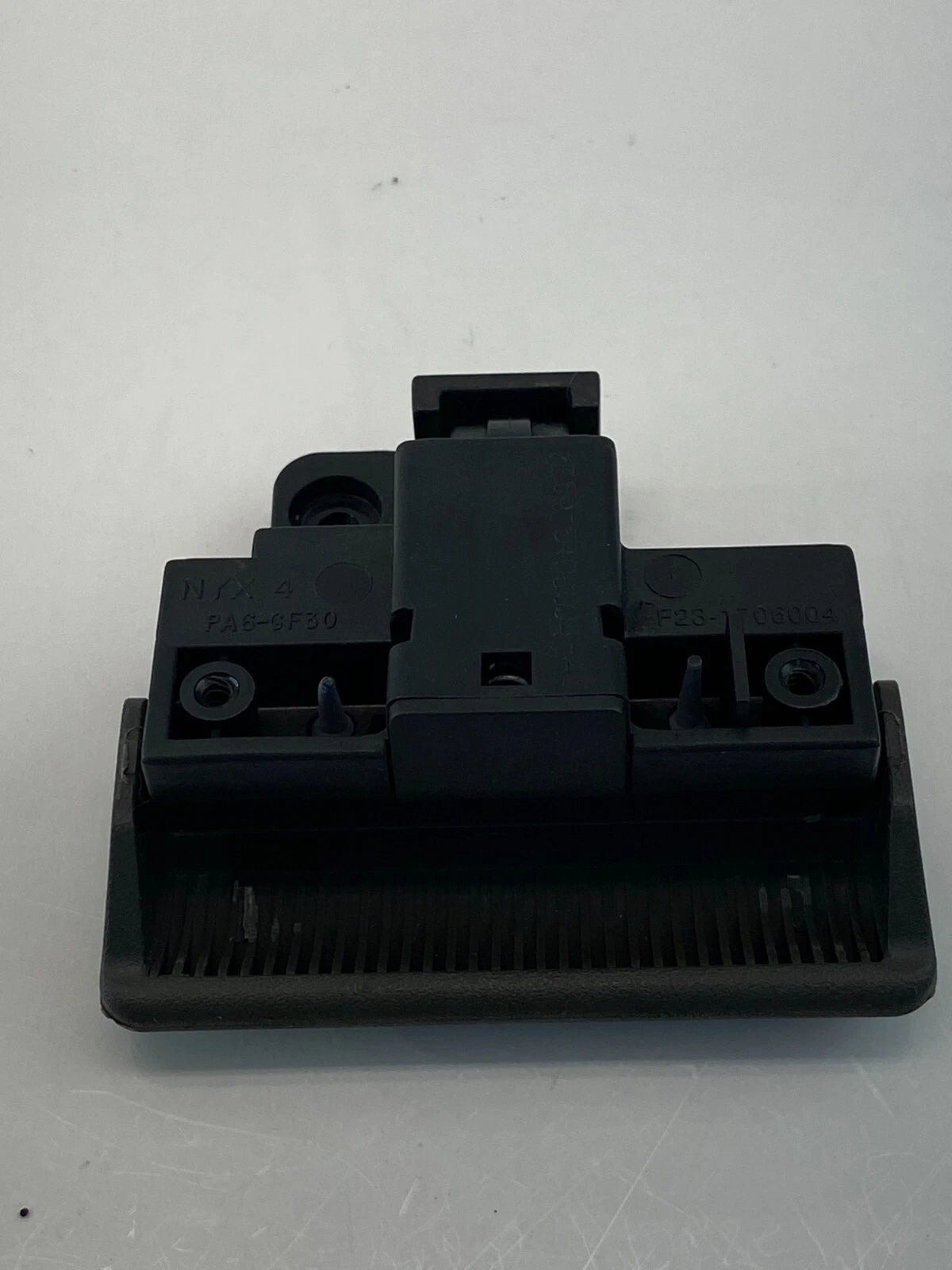2008 2009 2010 2011 FORD FOCUS SEDAN GLOVE BOX COMPARTMENT LATCH LOCK HANDLE OEM