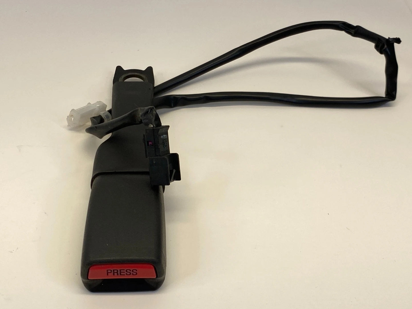 2006-2011 CHEVROLET CHEVY HHR FRONT RIGHT PASSENGER SEAT BELT BUCKLE OEM