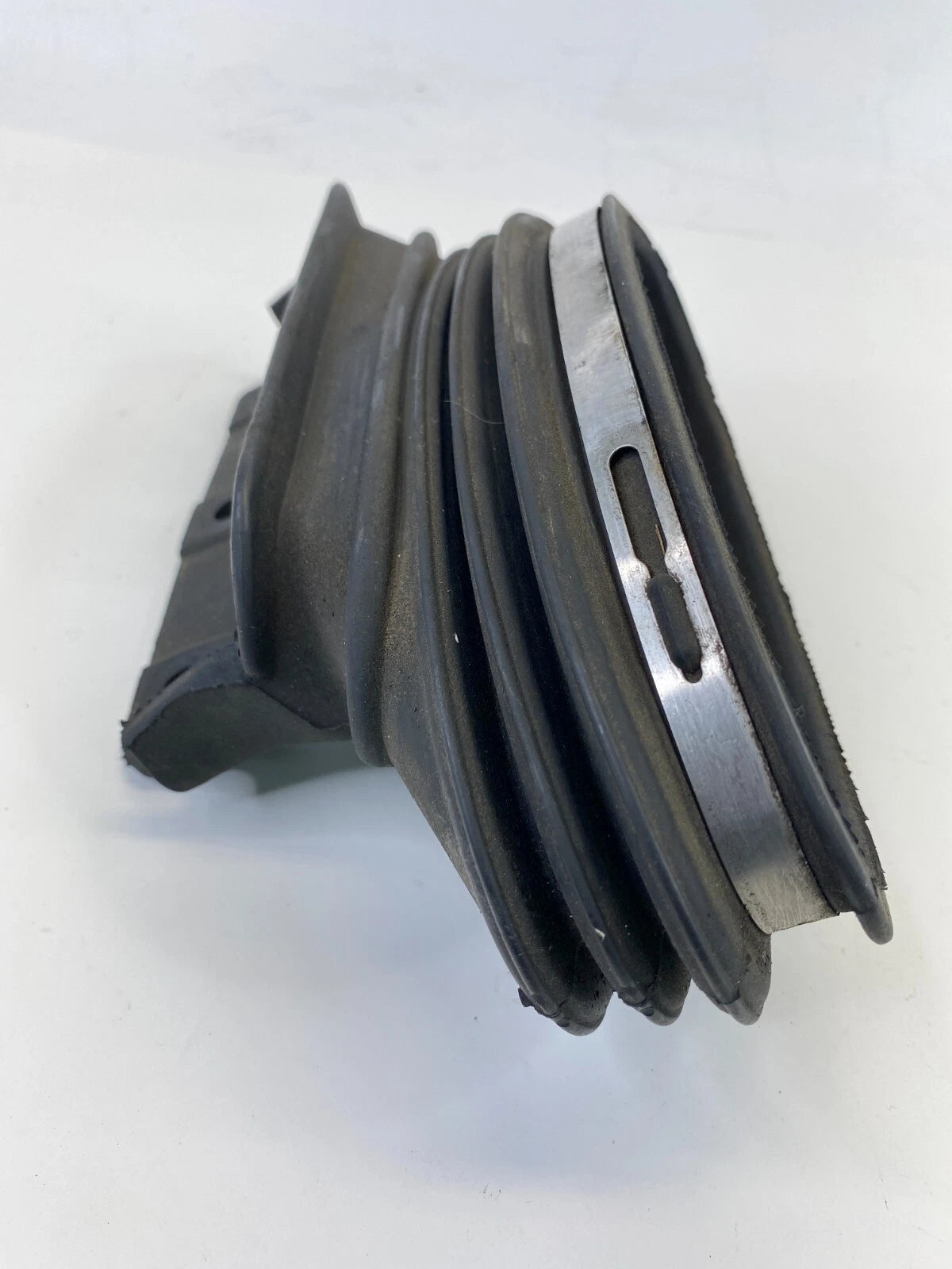 09-12 FORD ESCAPE AIR CLEANER INTAKE INLET DUCT HOSE OEM FACTORY 9L84-9F823-BG