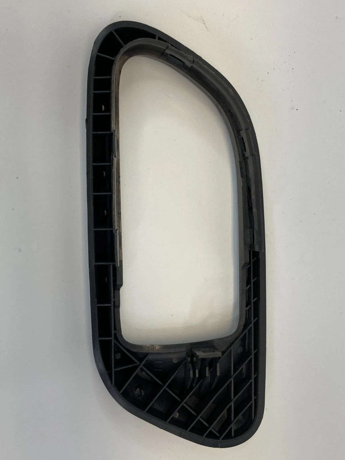 2003-2008 SUBARU FORESTER FRONT REAR RH PASSENGER DOOR HANDLE BEZEL OEM
