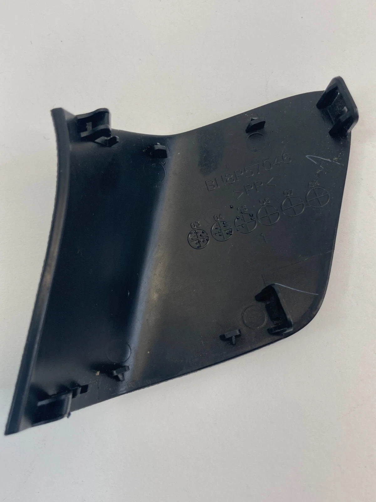 2004-2009 MAZDA 3 MAZDA3 SEDAN DECK SEAT CHILD SAFETY ANCHOR HOOK COVER BN8P5704