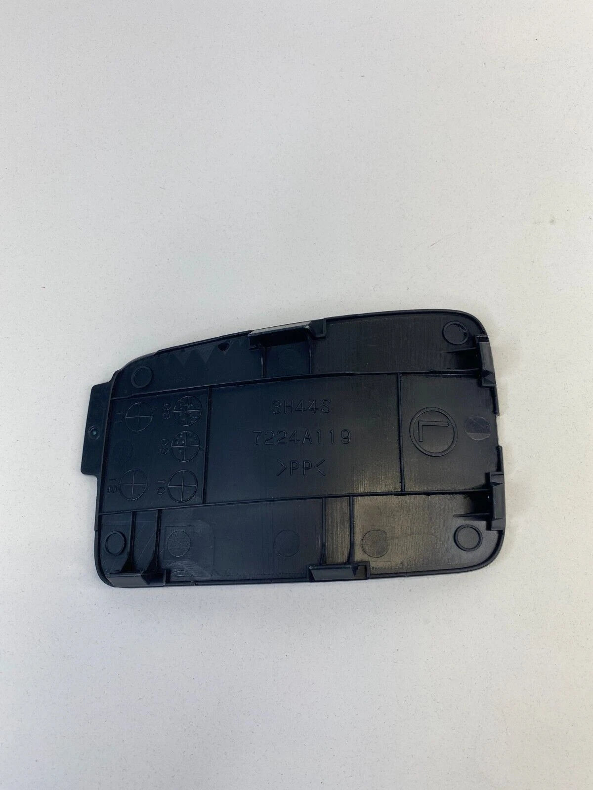 2010-2015 MITSUBISHI LANCER REAR LEFT TAILGATE LOWER TRIM ACCESS COVER 7224A119