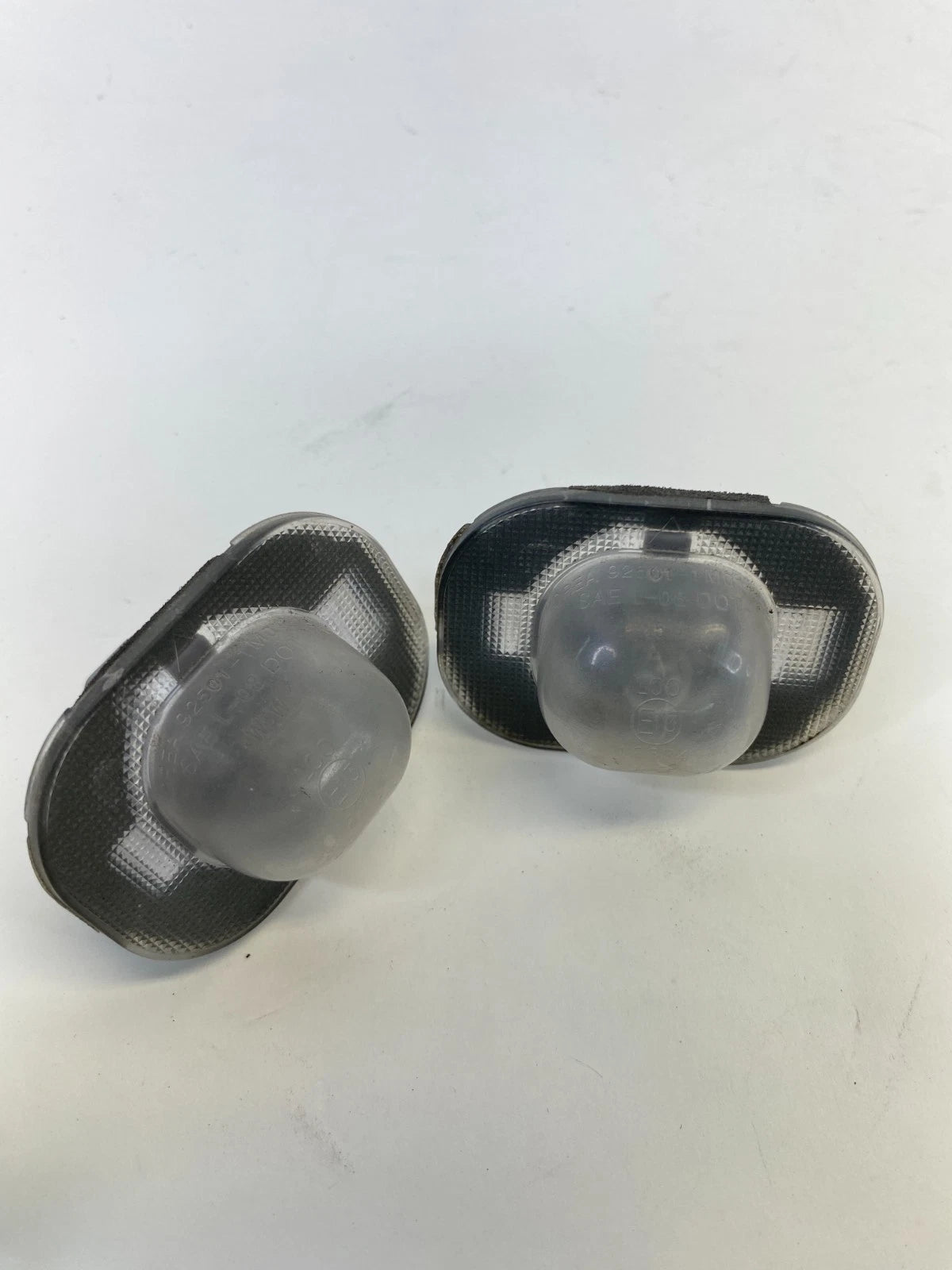 2012-2017 HYUNDAI ACCENT SEDAN LICENSE PLATE LIGHTS LAMPS PAIR SET 92501-1M0 OEM
