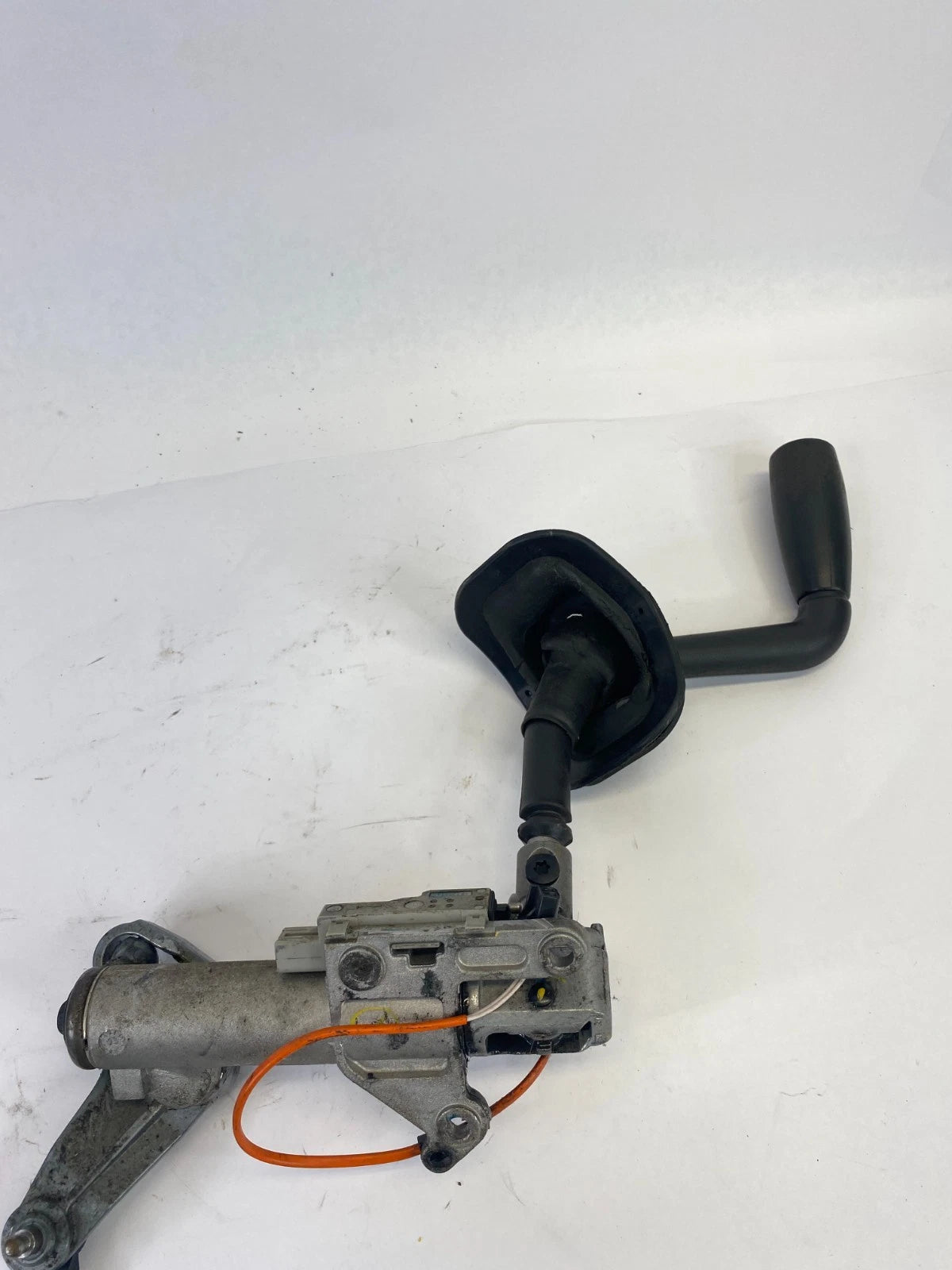2003-2006 CHEVROLET TAHOE STEERING COLUMN GEAR SHIFTER LEVER HANDLE OEM