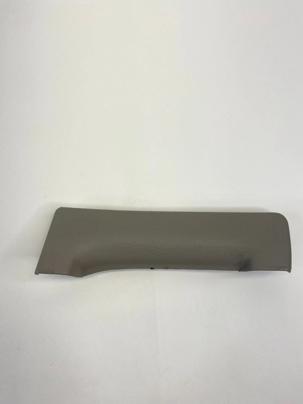 2001-2006 TOYOTA SEQUOIA REAR LEFT B-PILLAR GRAB HANDLE TRIM COVER 74638-0C010