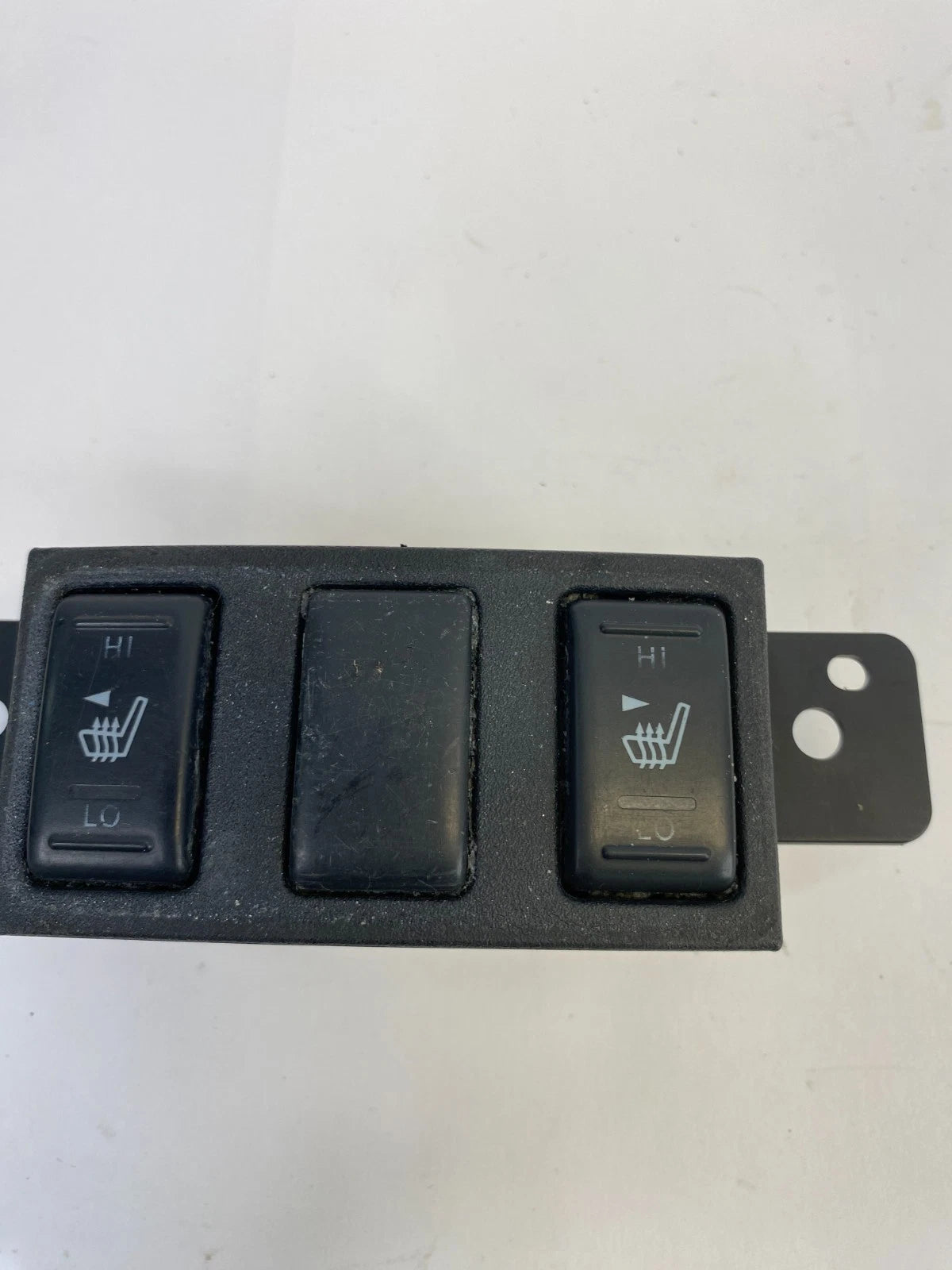 2003-2007 INFINITI G35 SEDAN LEFT & RIGHT HEATED SEAT SWITCHES PAIR SET W/ TRIM
