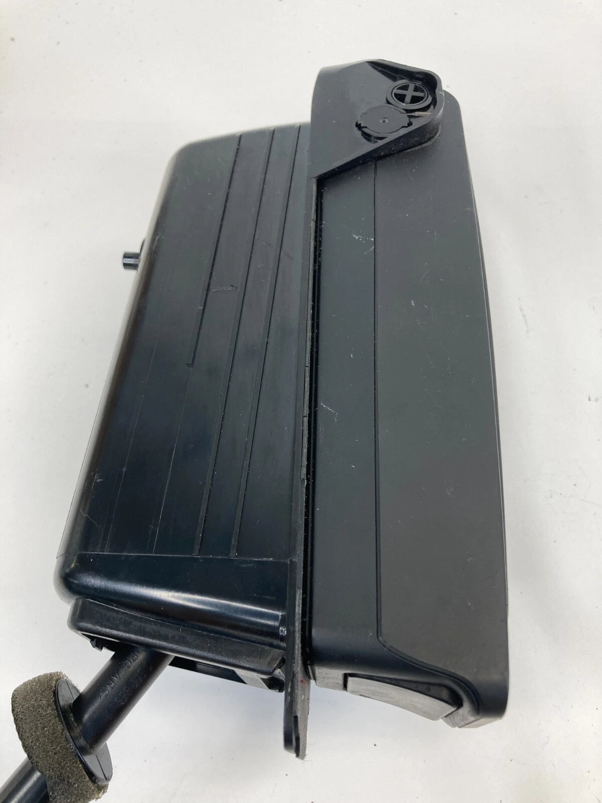 04-07 BMW 530I 525I CENTER CONSOLE ARMREST TRAY COMPARTMENT BOX 51167112395 OEM